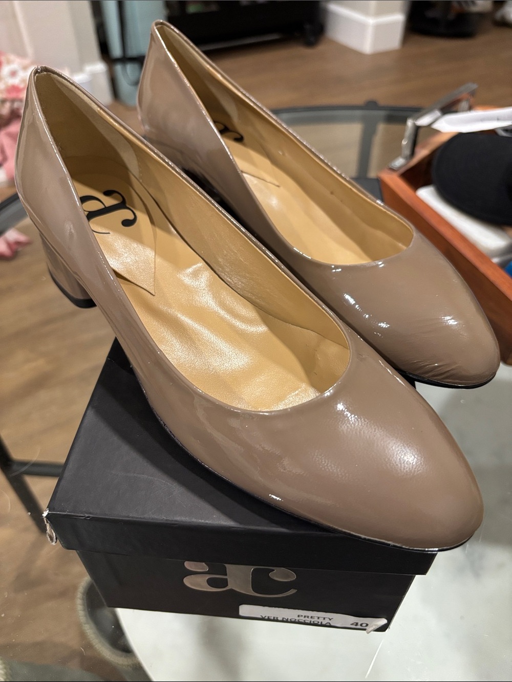 Andrea Carrano patent flats